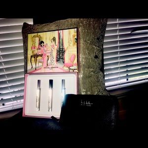 Nicole Miller ladies valet with Michel Germane set